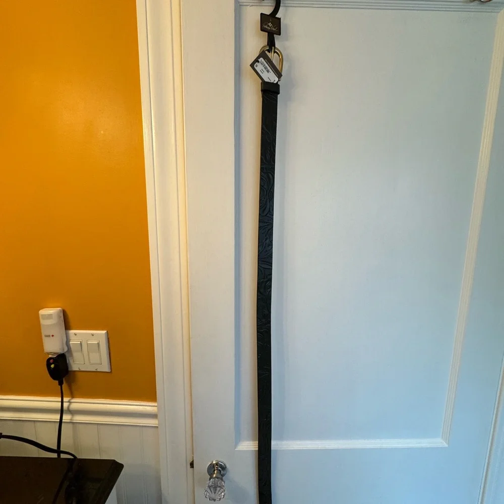 Patricia Nash black leather Belt with brass Buckle - Picture 4 of 4